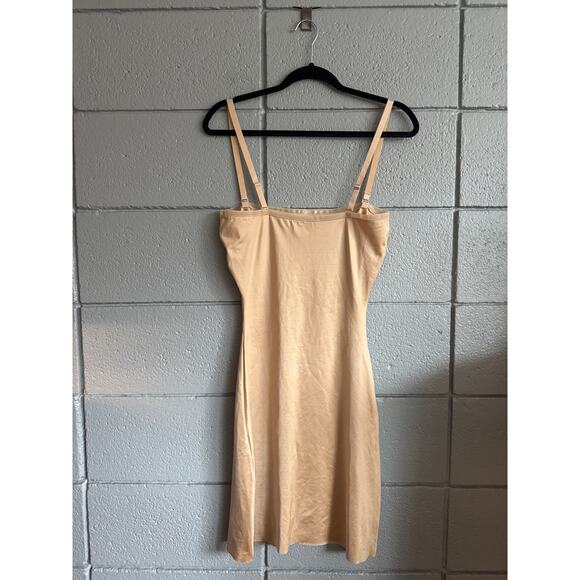 Women's Spanx Slimplicity Convertible Full Slip Shapewear in Nude size L - Picture 4 of 5